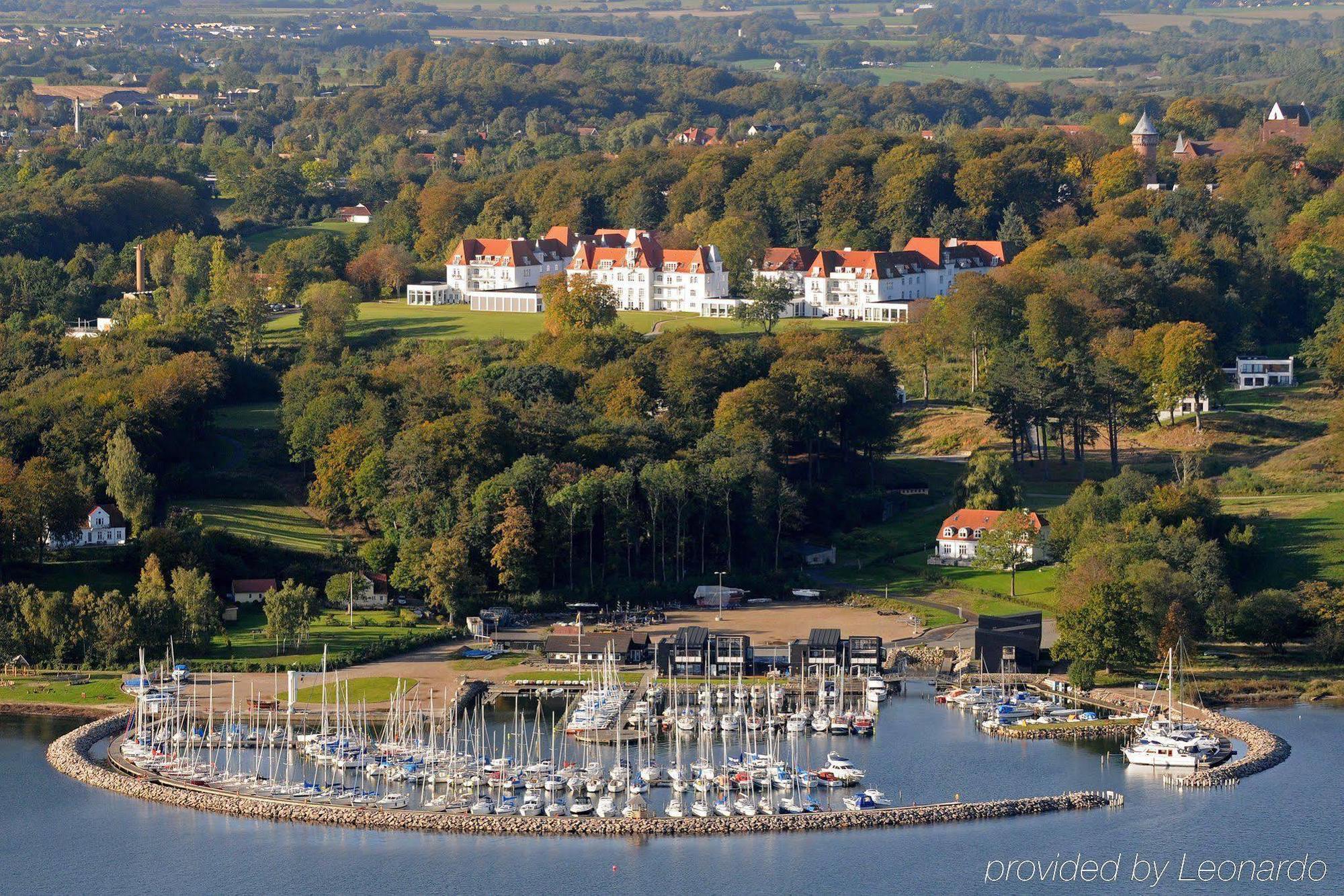 Hotel Comwell Kellers Park Brejning Exterior foto